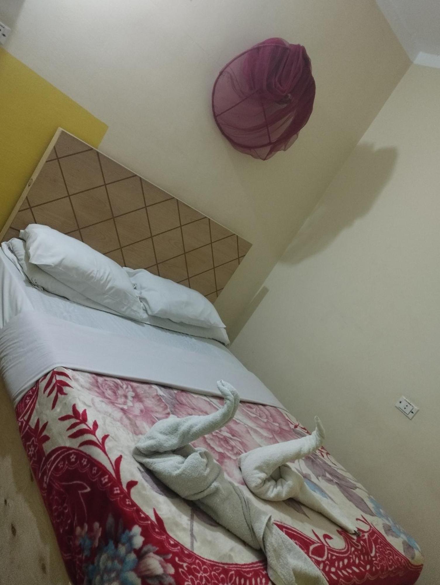 Bob Marley Peace Hotel Luksor Dış mekan fotoğraf
